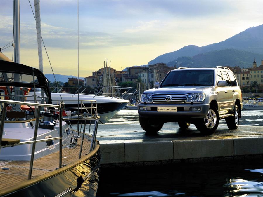  Toyota Land Cruiser 100 VX 2005 года  (фото 9 из 15)